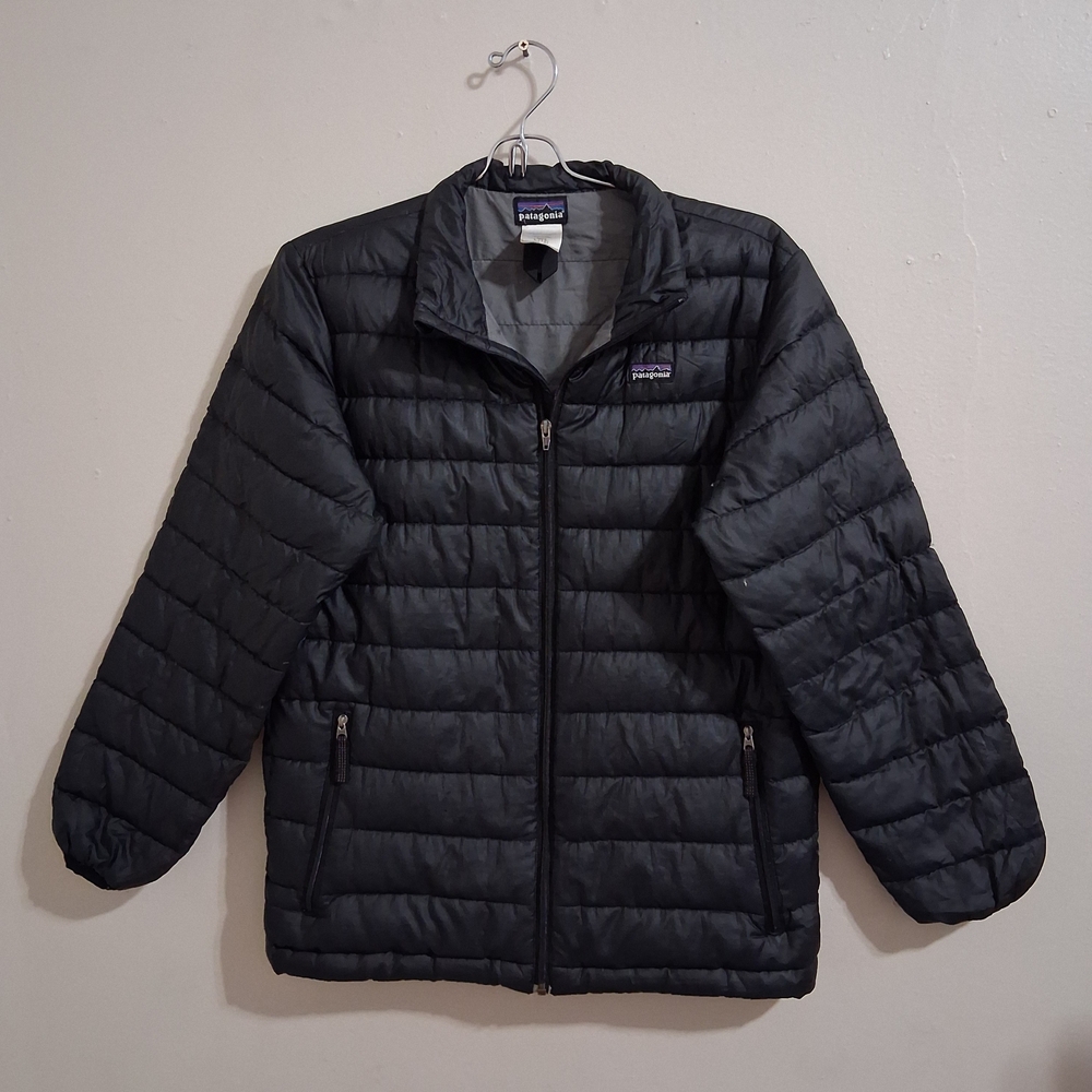 Patagonia  Boys 12 Charcoal Quilted Jacket